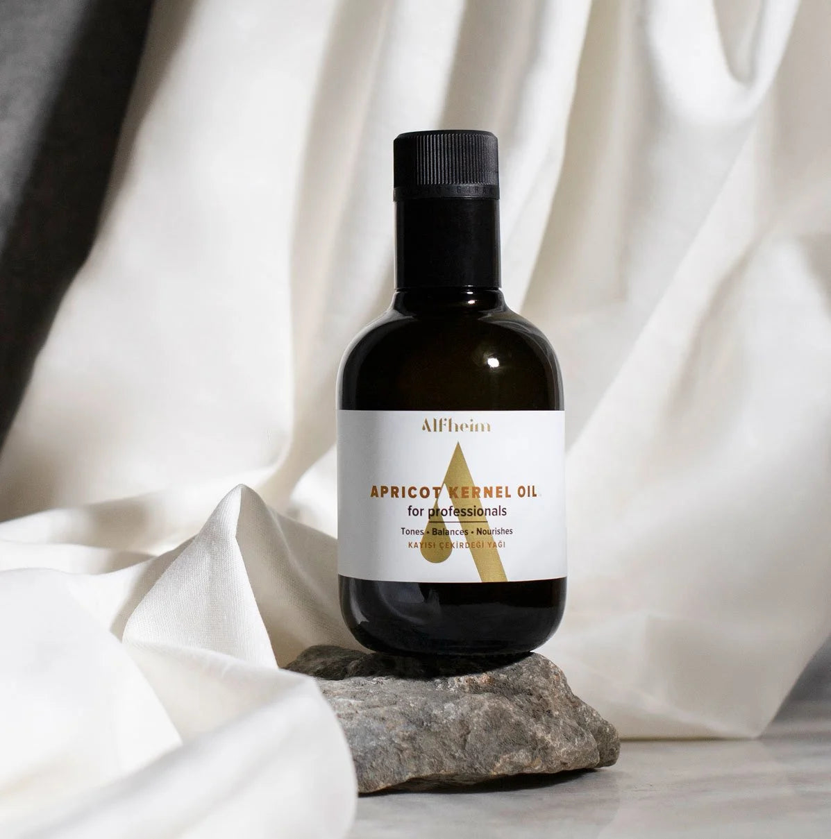 Kayısı Çekirdeği Yağı -profesyoneller için- 250 ml